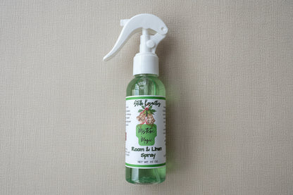 Mistletoe Magic Room & Linen Spray